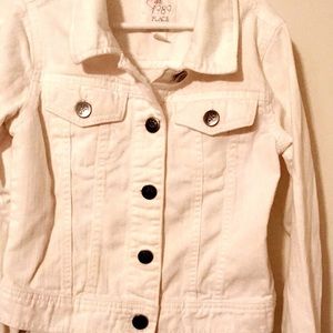 The Children’s Place white jean jacket size sm
